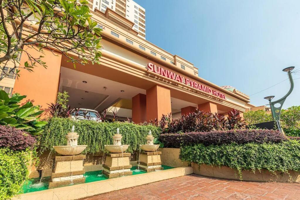 Sunwaylagoonfamilysuite-2Pax-Netflix-Balcony-Super Fast Internet Петалінг-Джая Екстер'єр фото